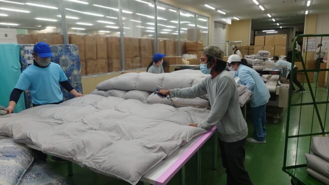 羽毛検品・梱包